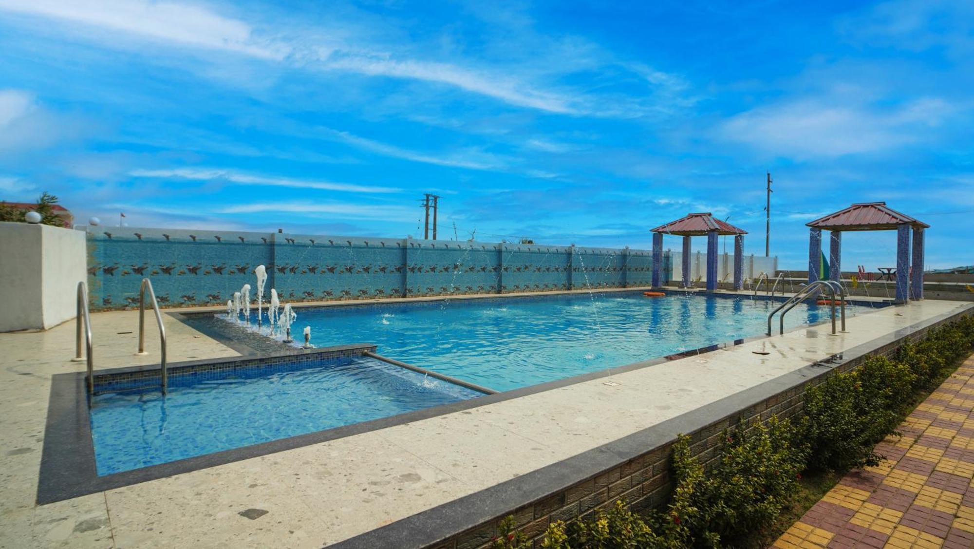 Sea Queen Beach Resort On Beach !! Couple Friendly Family Resort !! Mandarmani Exterior photo